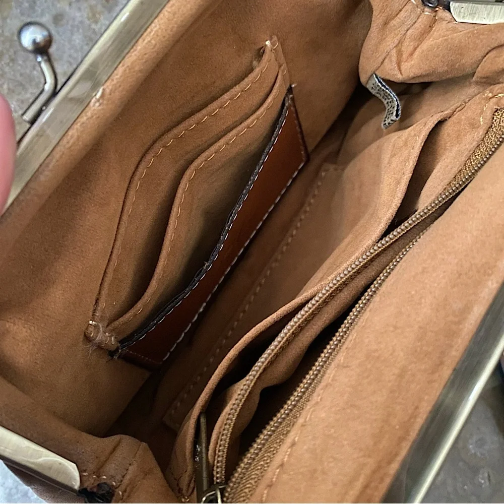 Patricia Nash Savena Wristlet